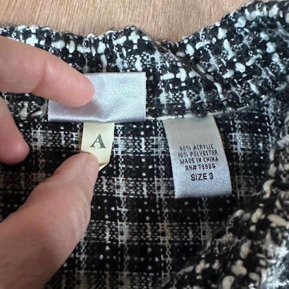 Chico’s Size 3 Black White Tweed Jacket Textured Button Front Blazer Coat XL - Picture 5 of 5